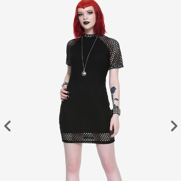BlackCraft Fishnet Dress Hot Topic Exclusive - Picture 1 of 3